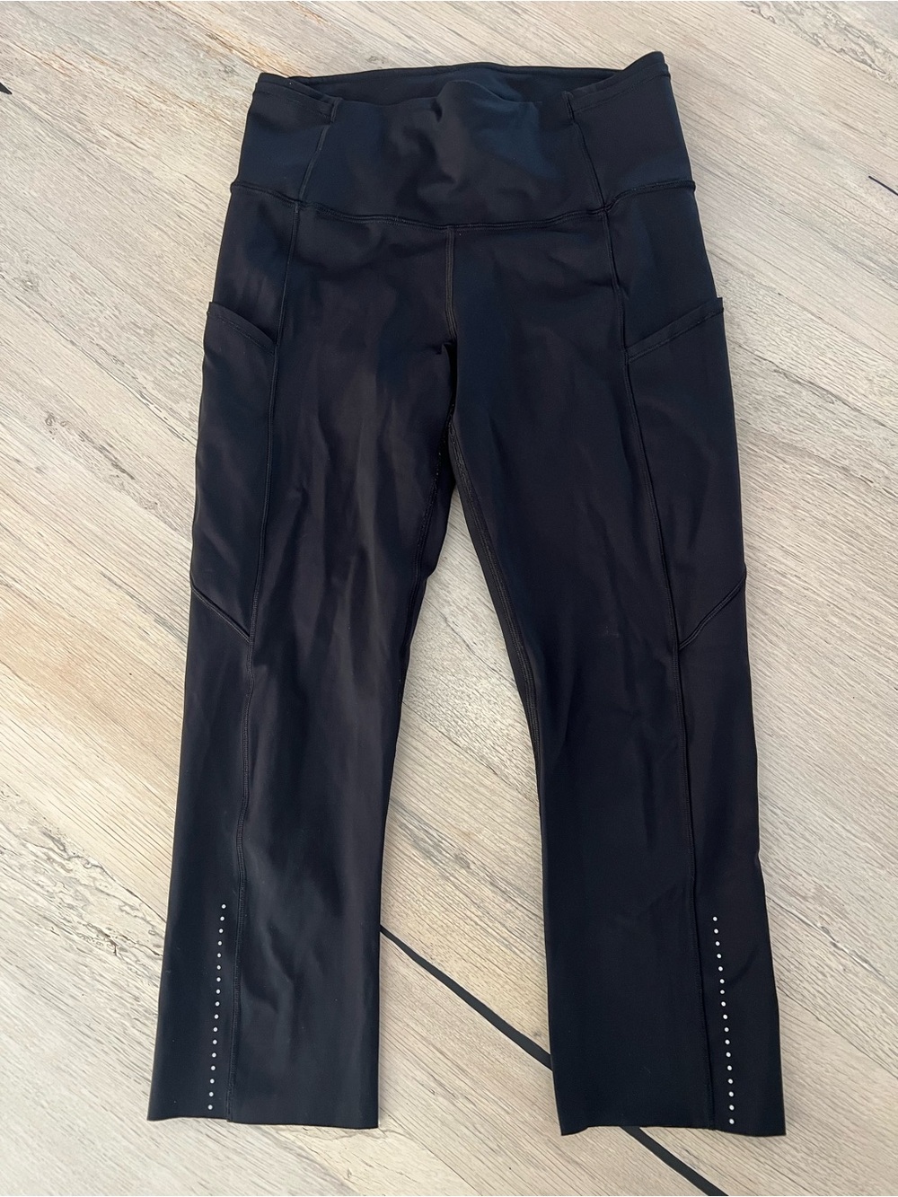 Lululemon Fast & Free Crop II *Nulux 19" Black Leggings Size 6 Excellent